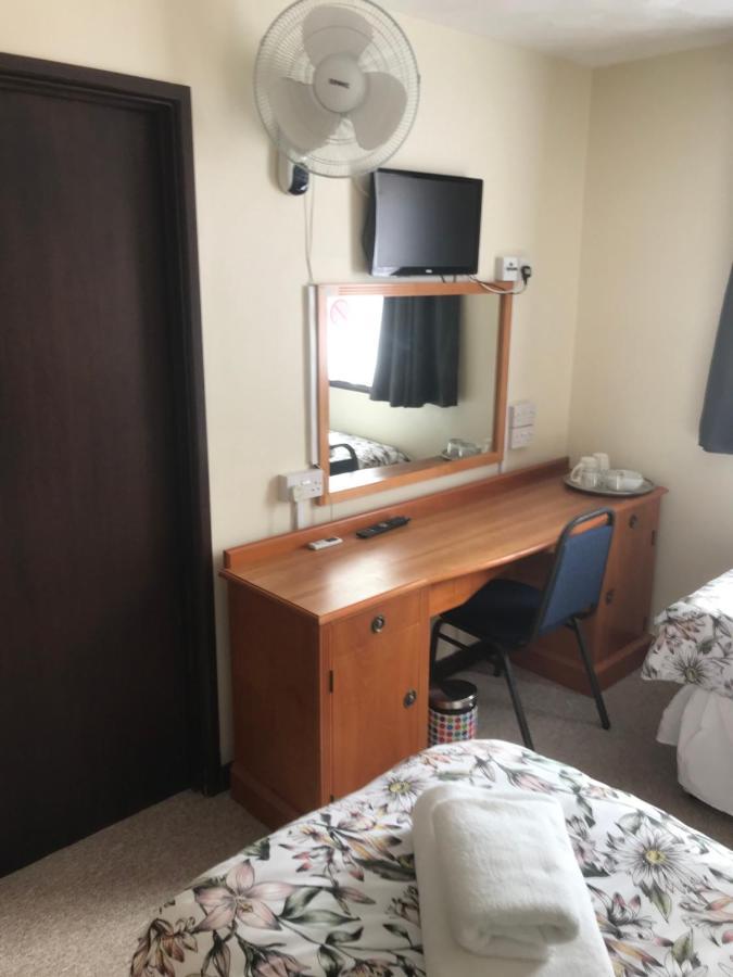 Dolphin Hotel Public House ويموث المظهر الخارجي الصورة