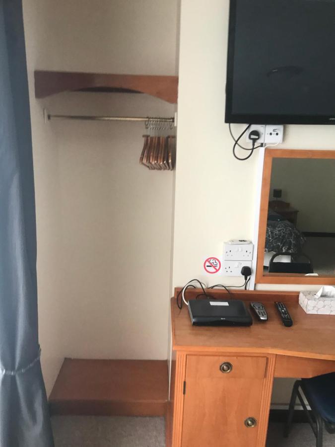 Dolphin Hotel Public House ويموث المظهر الخارجي الصورة